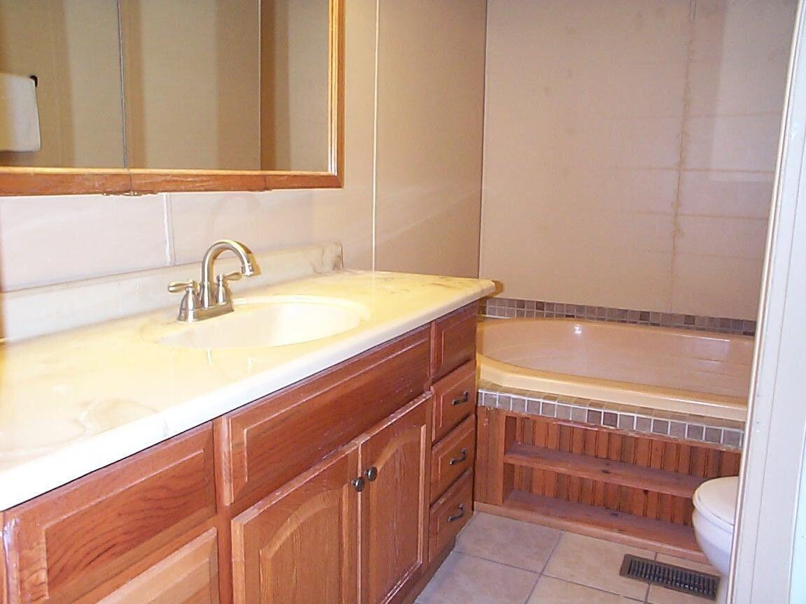 13575 Brown Ridge Road Morehead, KY 40351 - Photo 27 of 37 13575 Brown Ridge Master Bath