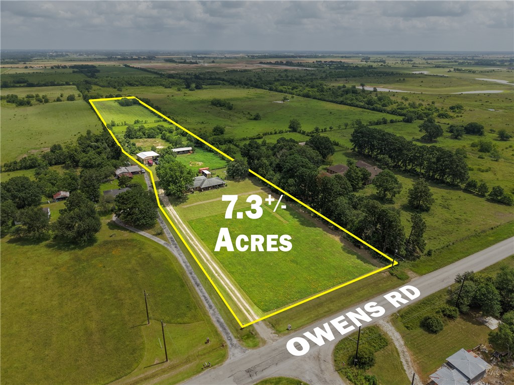34366 Owens Road Hempstead, TX 77445 - Photo 1 of 31 a view of a tennis court