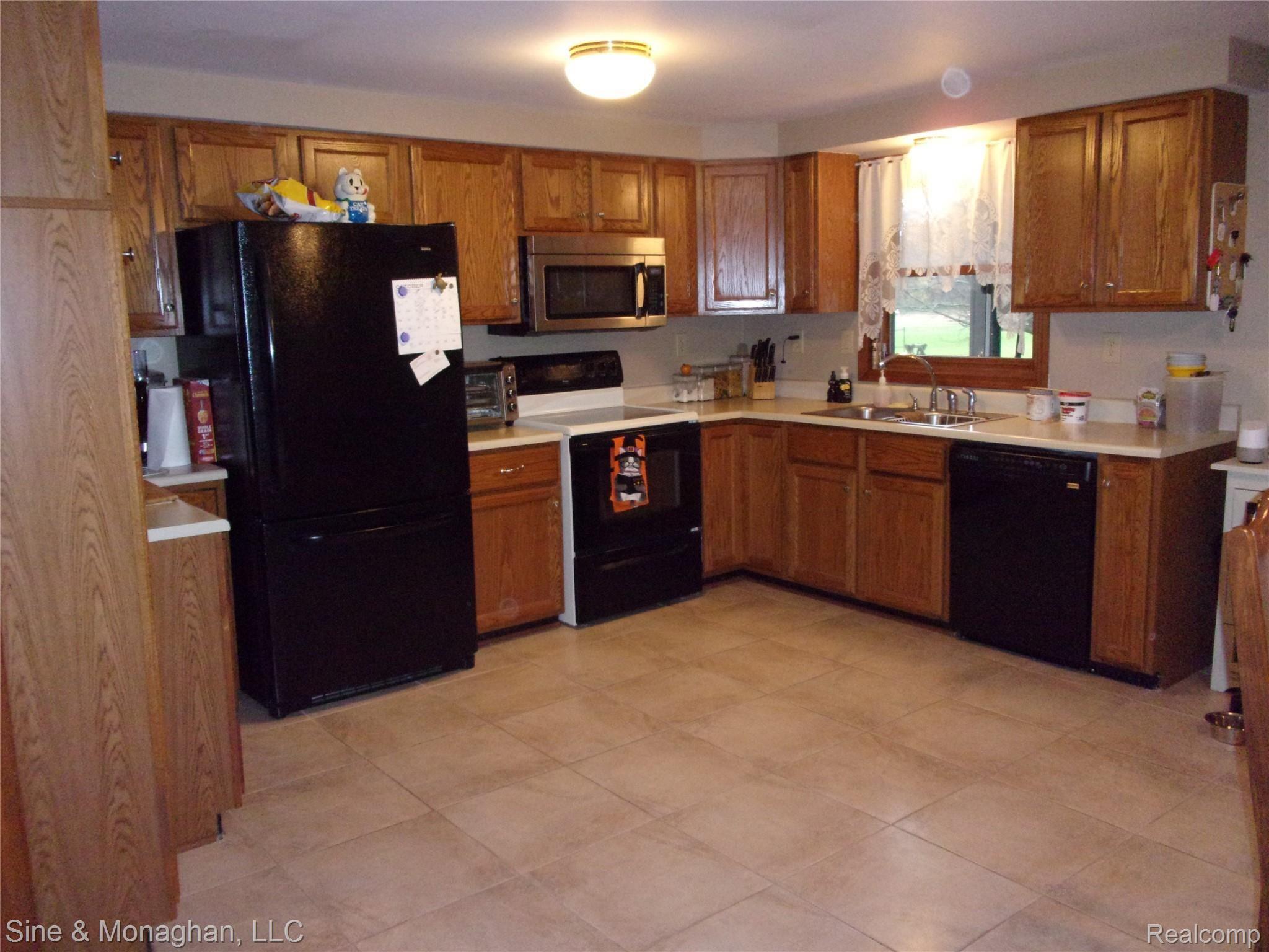 7354 Marsh Road Marine City, MI 48039 - Photo 8 of 35 100_0110.JPG