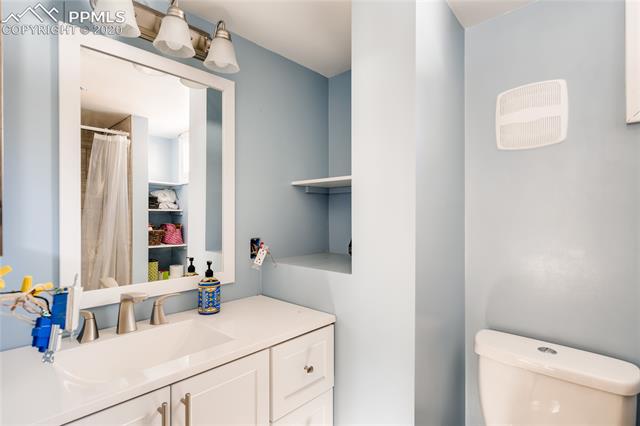 7720 Marriott Road Cascade, CO 80809 - Photo 15 of 28 Master Bath
