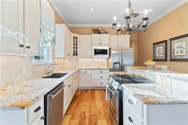 $750,000 | 4 Rene Court, Mandeville, LA 70471