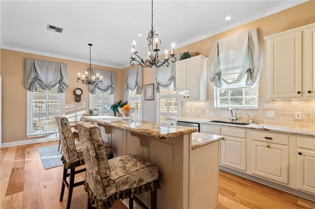 $750,000 | 4 Rene Court, Mandeville, LA 70471