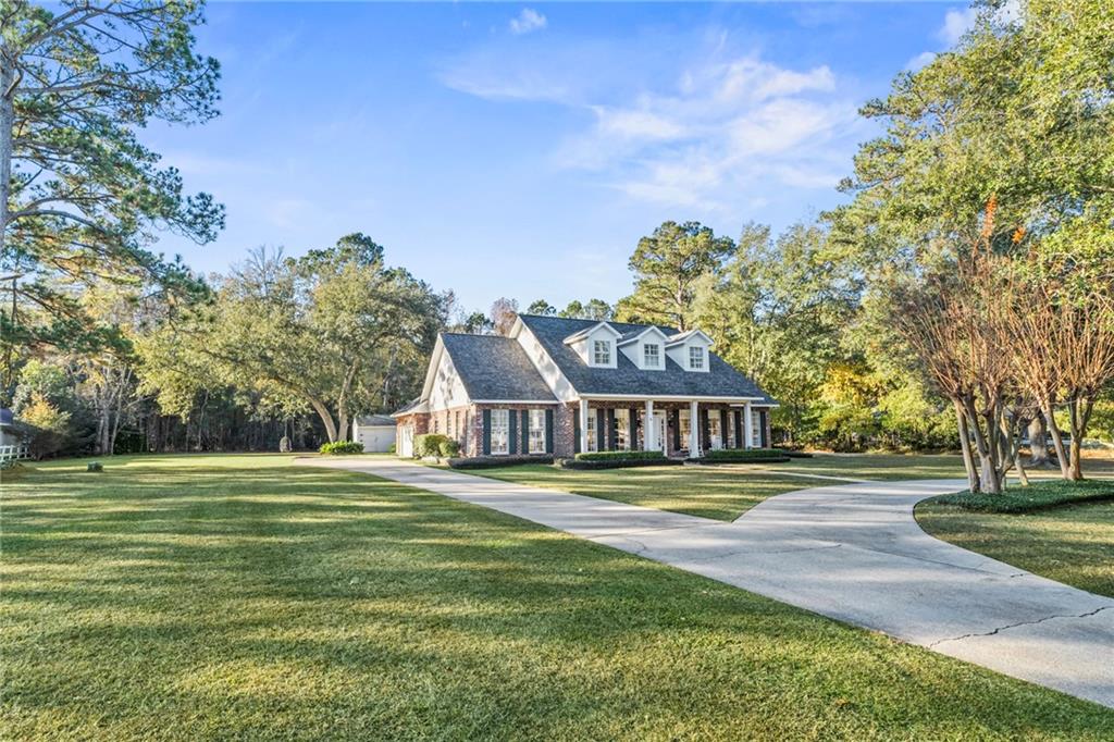 4 Rene Court Mandeville, LA 70471 - Photo 4 of 48