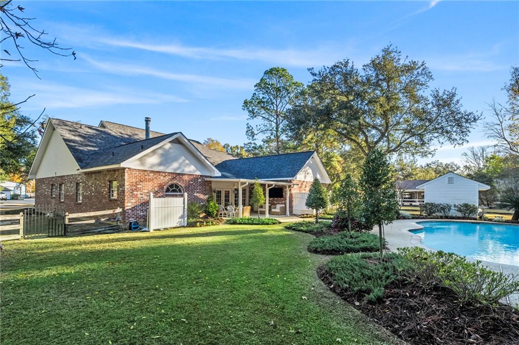 4 Rene Court Mandeville, LA 70471 - Photo 41 of 48