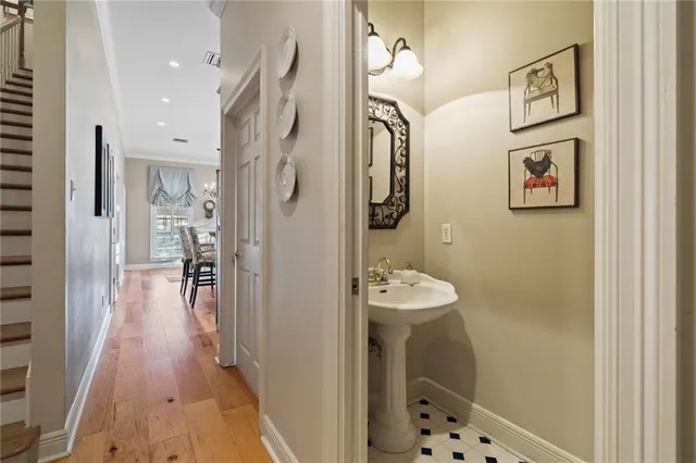 $750,000 | 4 Rene Court, Mandeville, LA 70471