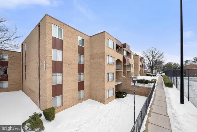 $234,000 | 416 Girard Street, Unit T2, Gaithersburg, MD 20877
