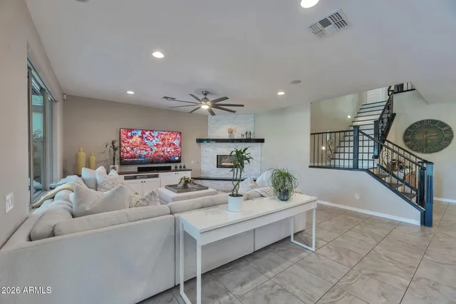 $1,200,000 | 21610 North 36th Street, Phoenix, AZ 85050