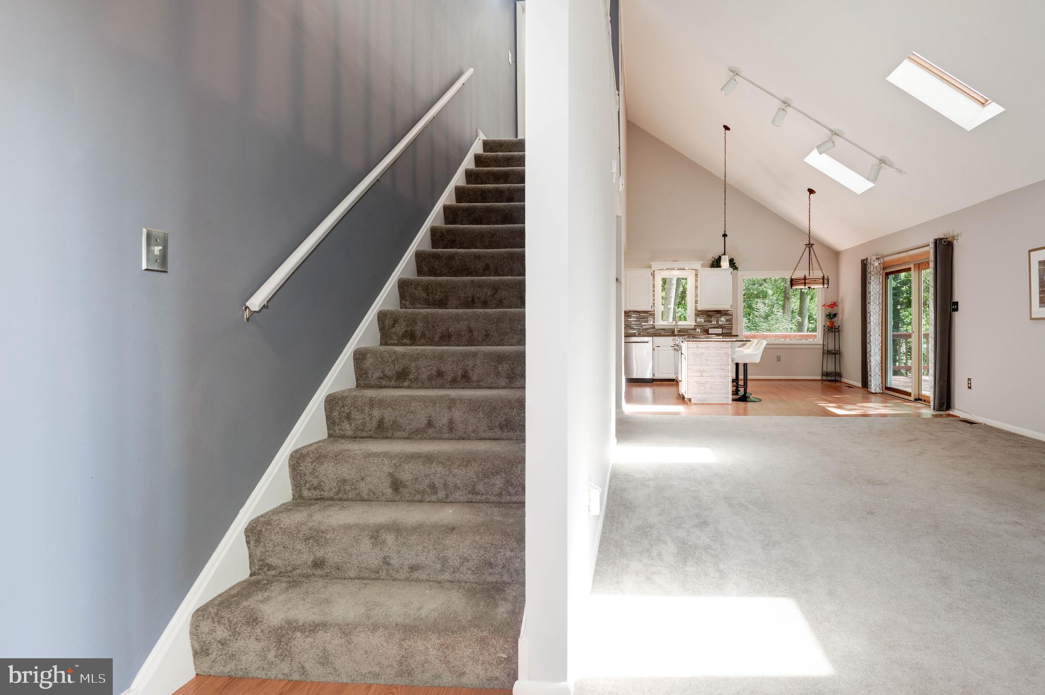 1619 Summit Drive Haymarket, VA 20169 - Photo 17 of 62 a view of entryway and hall