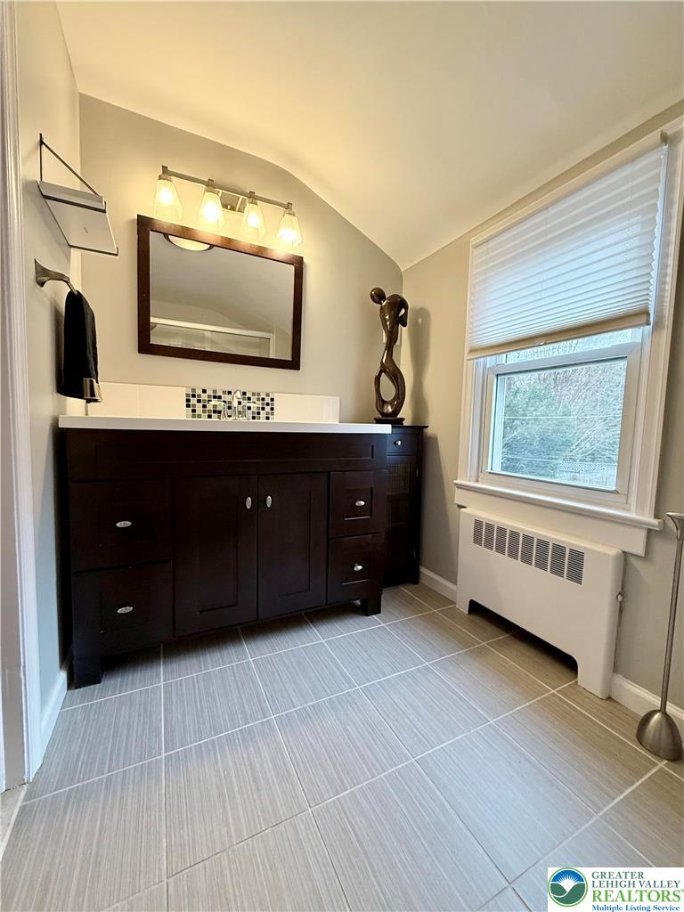 2109 Kemmerer Street Bethlehem, PA 18017 - Photo 17 of 41 Main Bath 2nd Fl