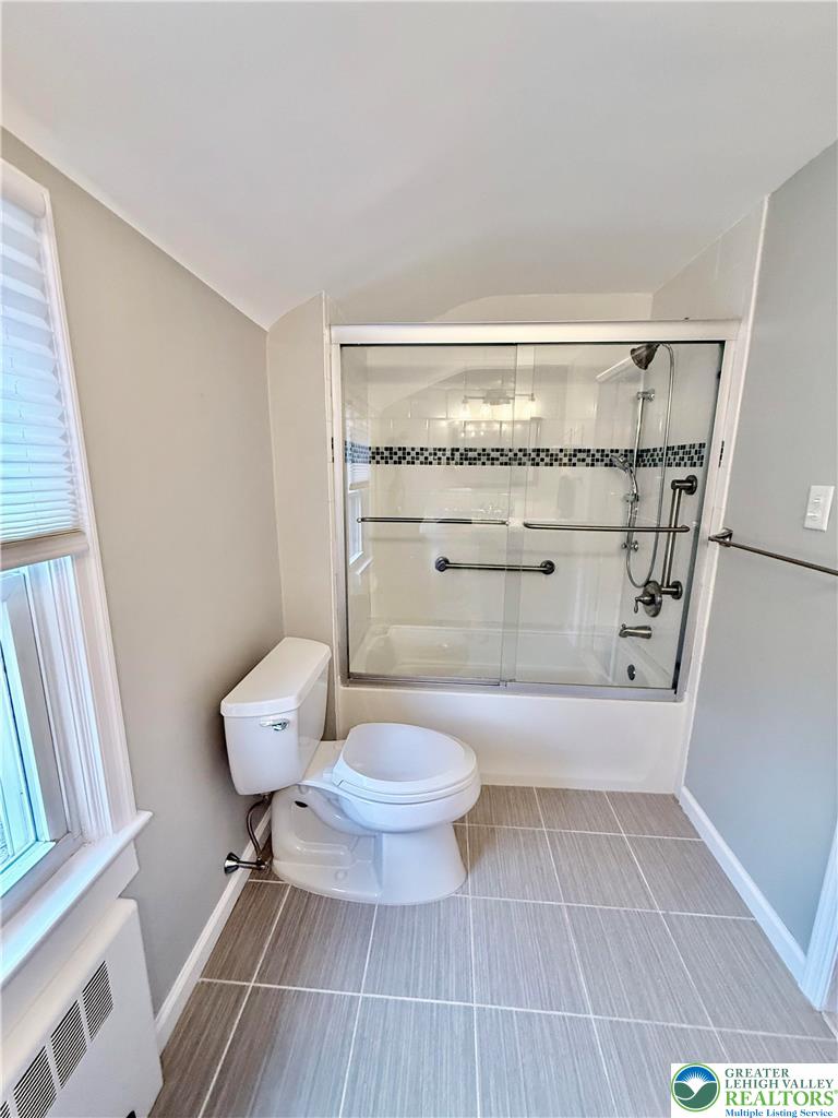 2109 Kemmerer Street Bethlehem, PA 18017 - Photo 19 of 41 Main Bath 2nd Fl