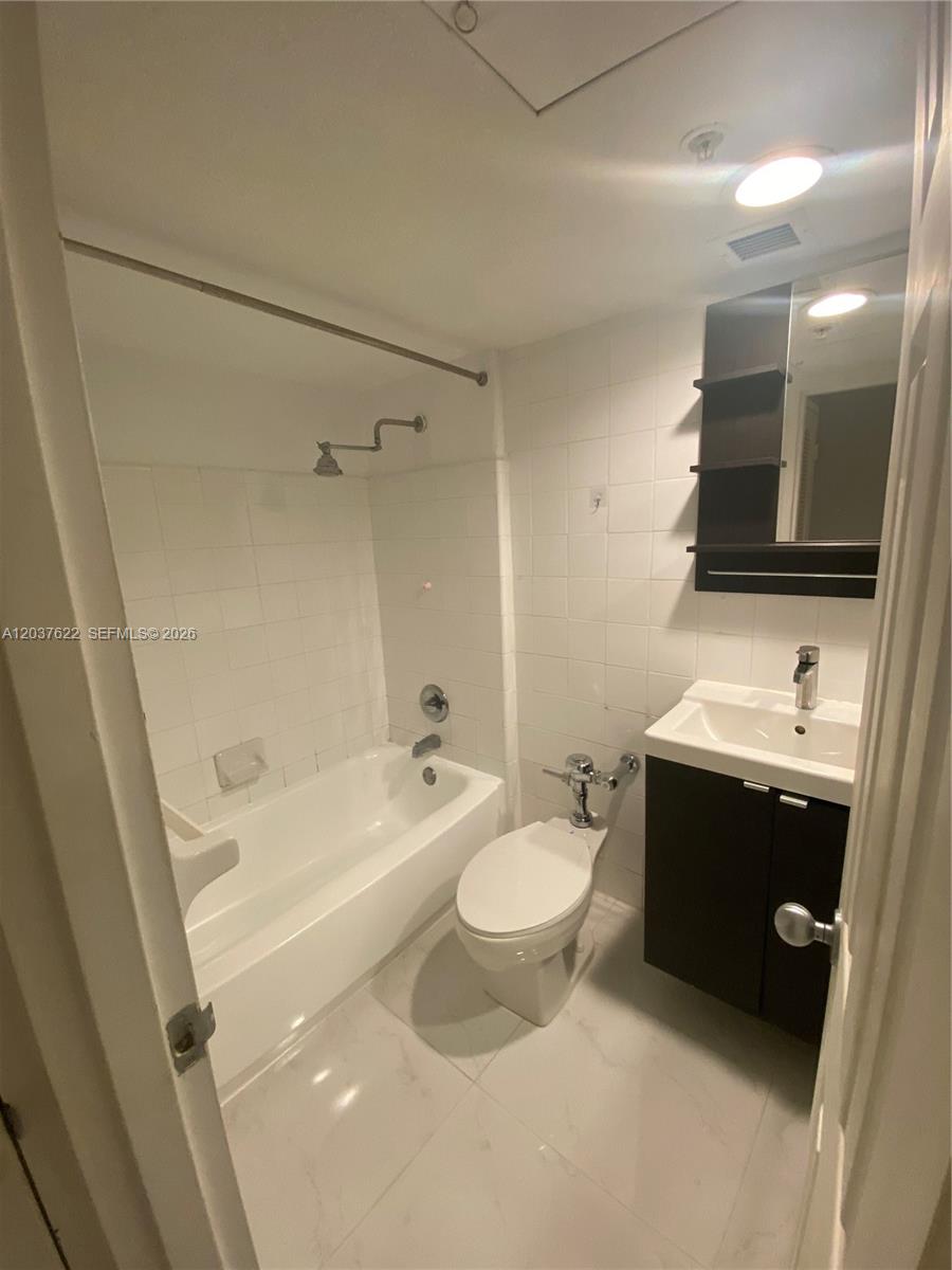 1500 Bay Road, Unit 654S Miami Beach, FL 33139 - Photo 10 of 10