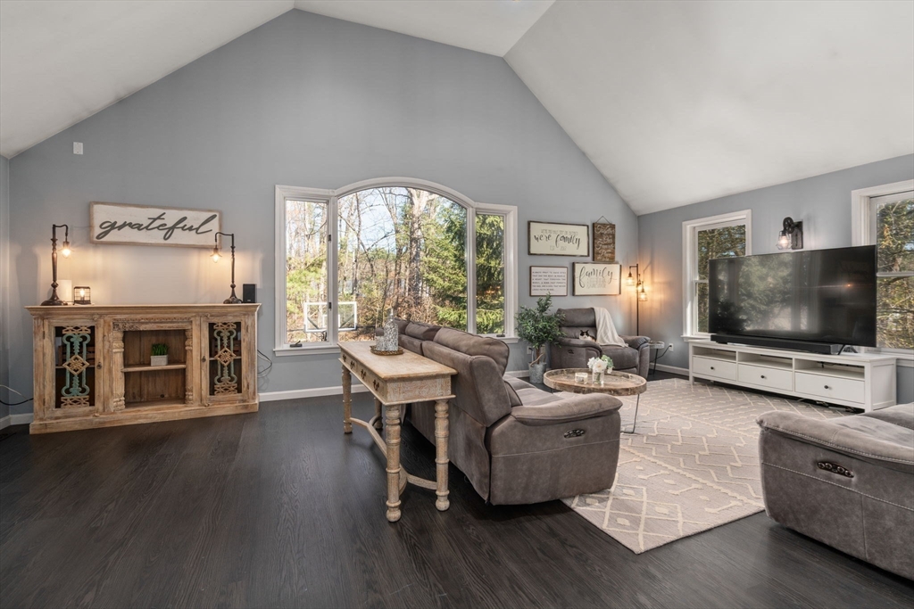 48 Fitchburg Street Marlborough, MA 01752 - Photo 11 of 41