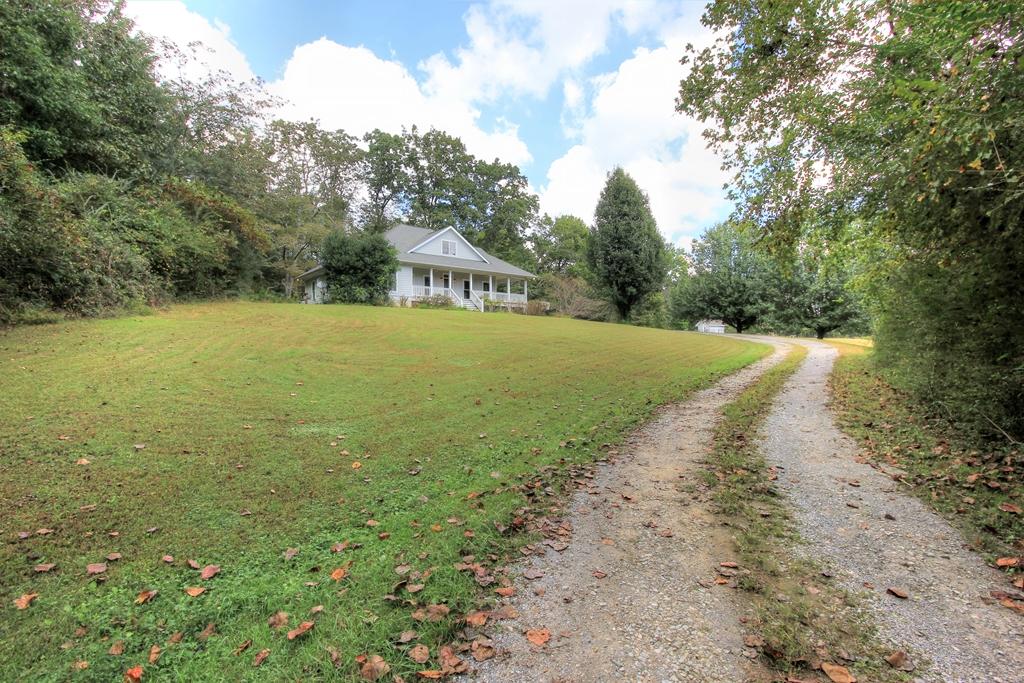 273 Middle Road Lookout Mountain, GA 30750 - Photo 10 of 59 273 Middle Rd