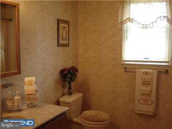 1309 Deer Run Road Hatfield, PA 19440 - Photo 9 of 11 Bathroom