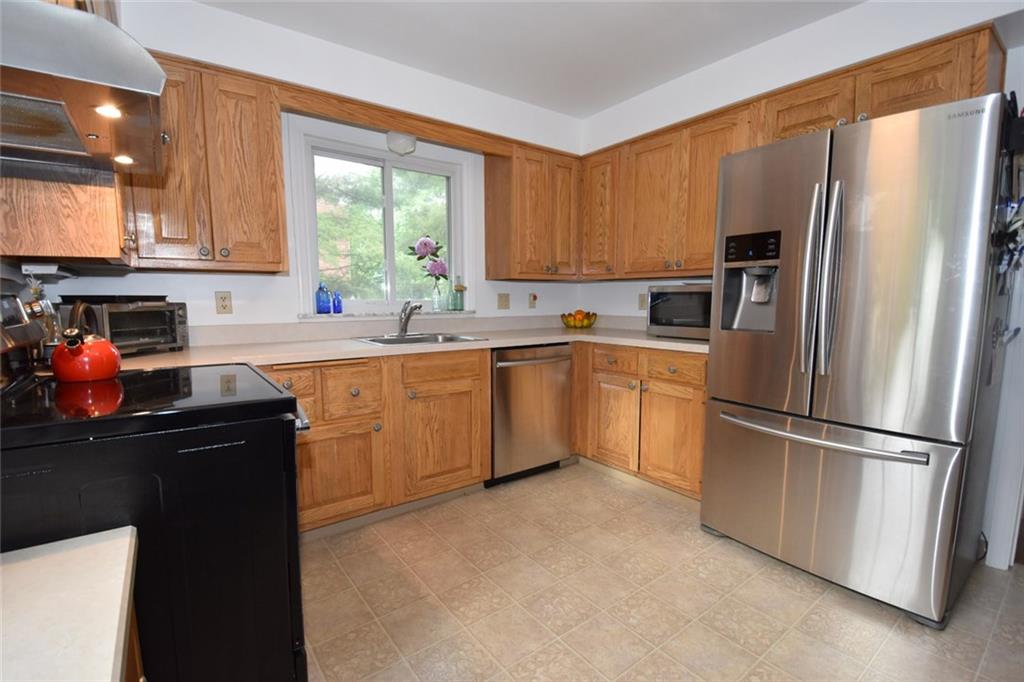 654 Trotwood Ridge Road Pittsburgh, PA 15241 - Photo 8 of 25 Gallery Image 8