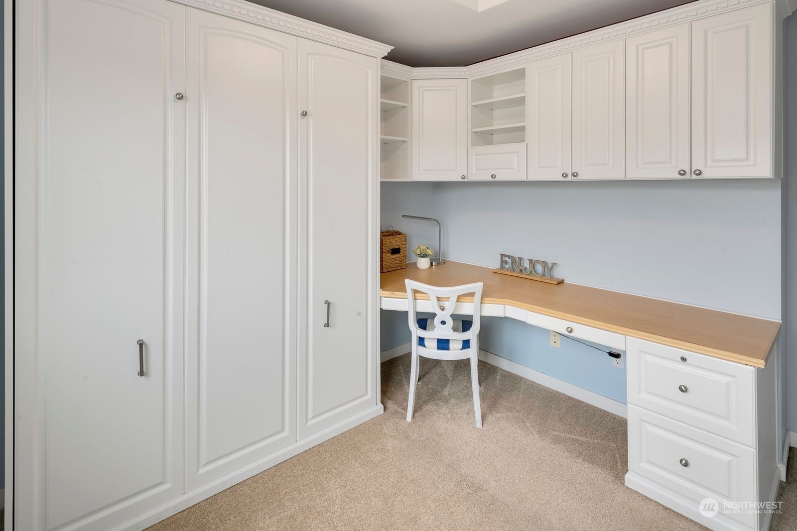 35214 Southeast Ridge Street Snoqualmie, WA 98065 - Photo 15 of 23 Gallery Image 15