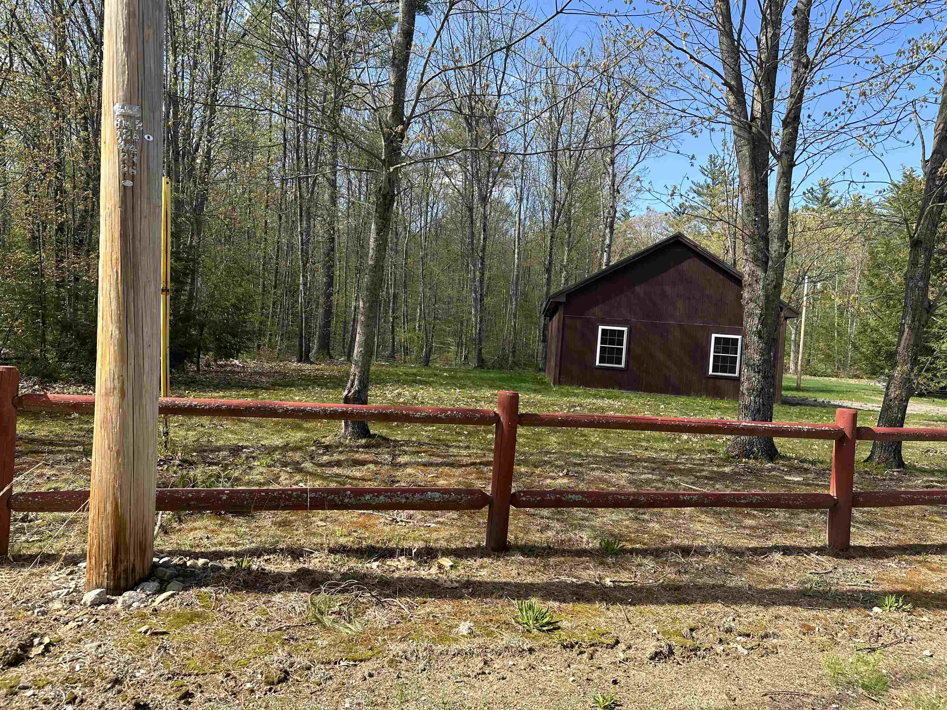 33 Dow Road Epsom, NH 03234 - Photo 3 of 36