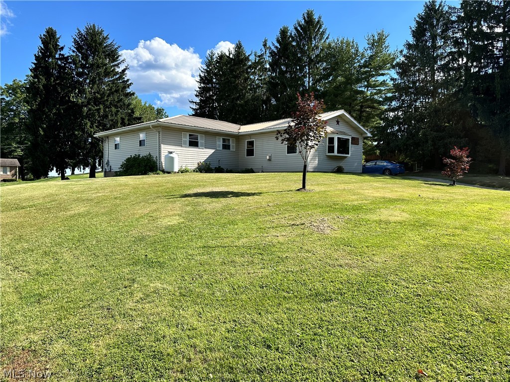 1998 Ferndale Road New Cumberland, WV 26047 - Photo 3 of 21