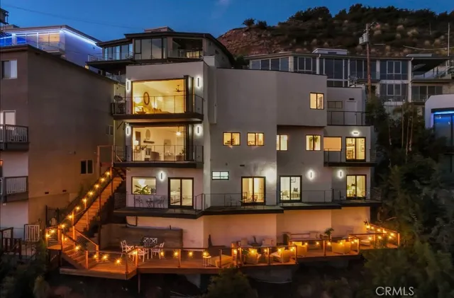 $13,500 | 6422 Weidlake Drive, Los Angeles, CA 90068