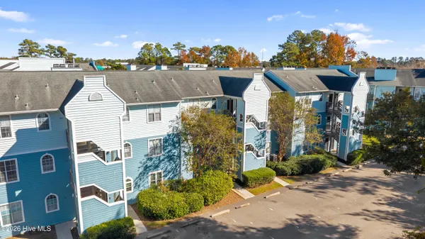 $146,900 | 4220 Wilshire Boulevard, Unit 203, Wilmington, NC 28403
