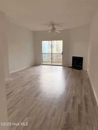 $146,900 | 4220 Wilshire Boulevard, Unit 203, Wilmington, NC 28403