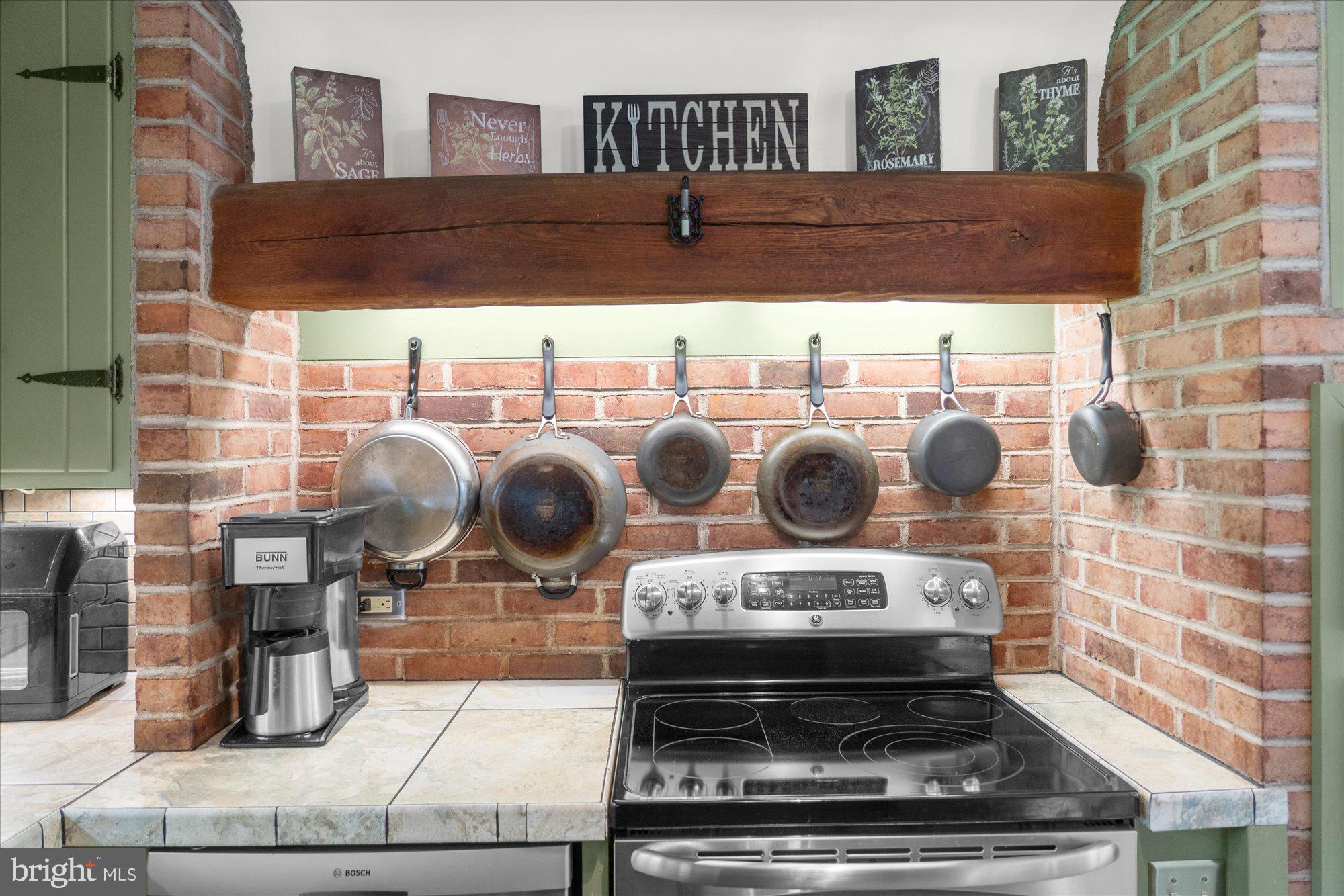 144 Snyder Road Pottstown, PA 19464 - Photo 13 of 72 Gallery Image 13
