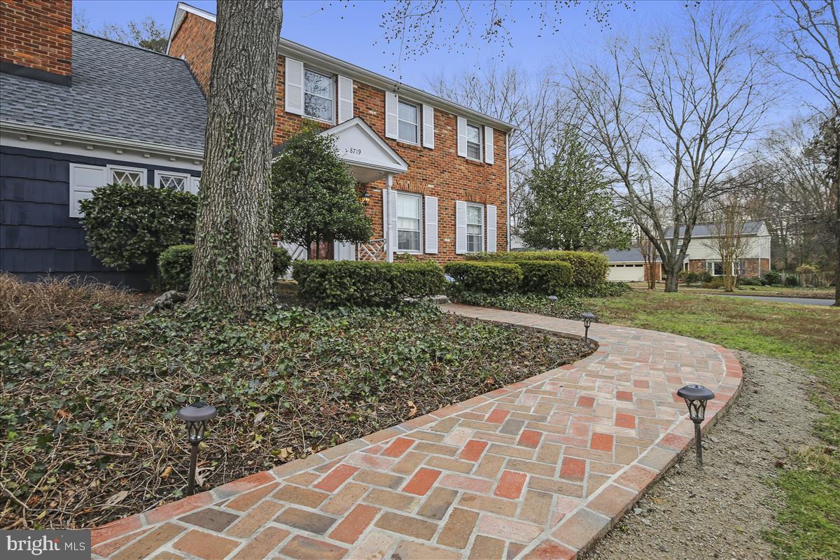 8719 Highgate Road Alexandria, VA 22308 - Photo 2 of 44 Gallery Image 2