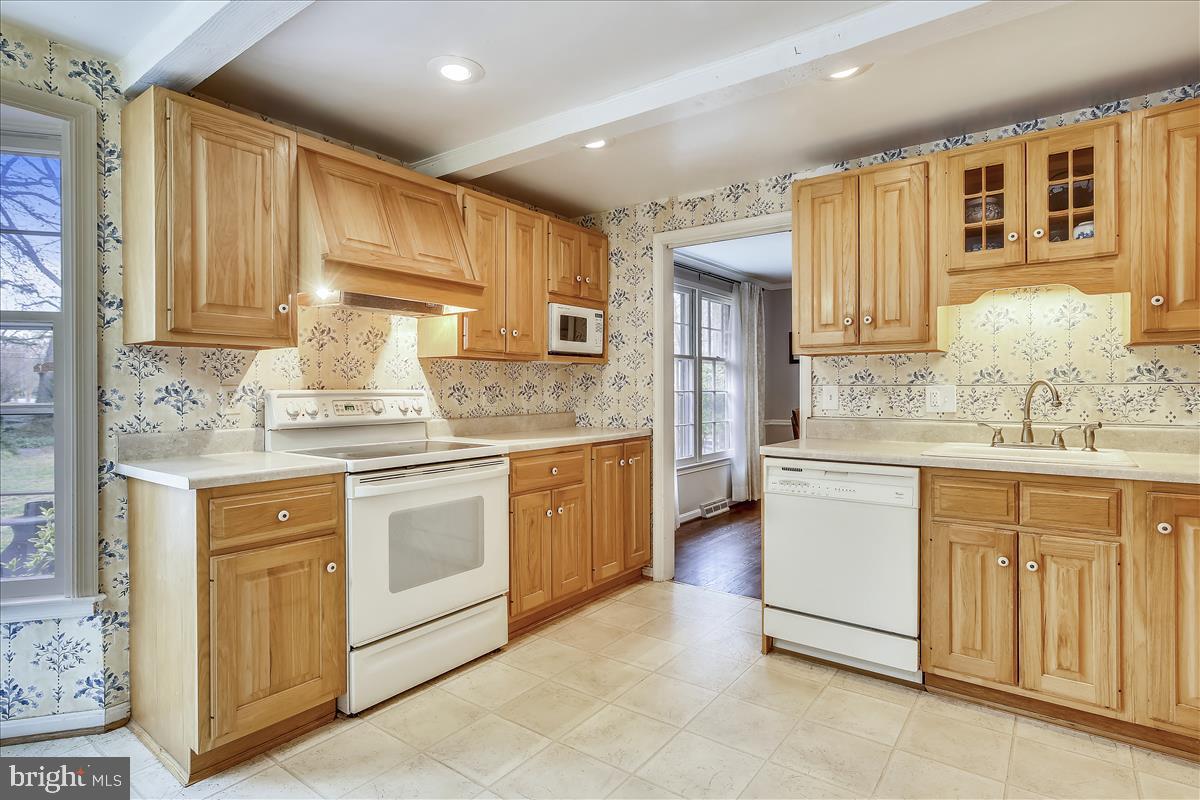 8719 Highgate Road Alexandria, VA 22308 - Photo 14 of 44 Gallery Image 14
