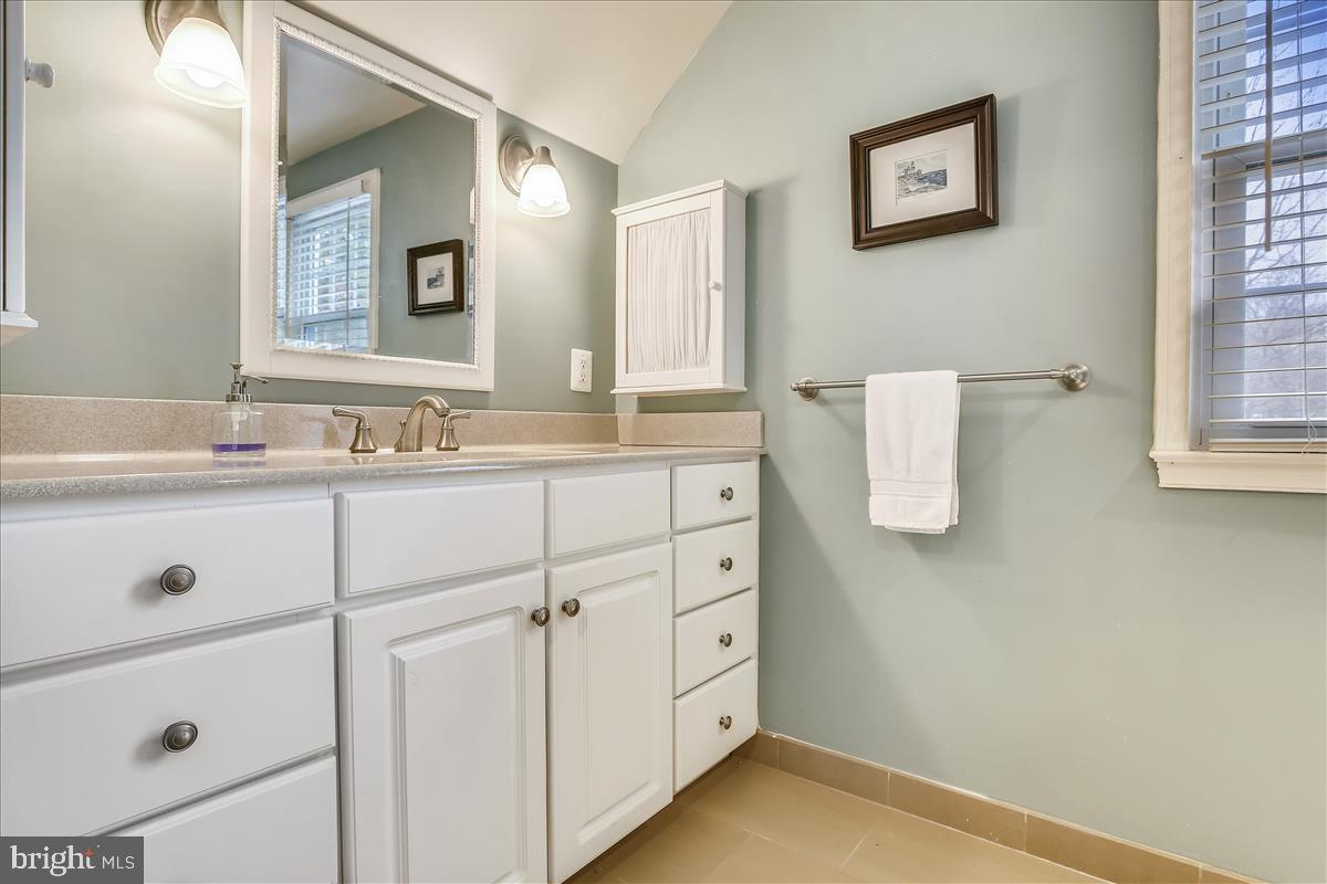 8719 Highgate Road Alexandria, VA 22308 - Photo 19 of 44 Gallery Image 19