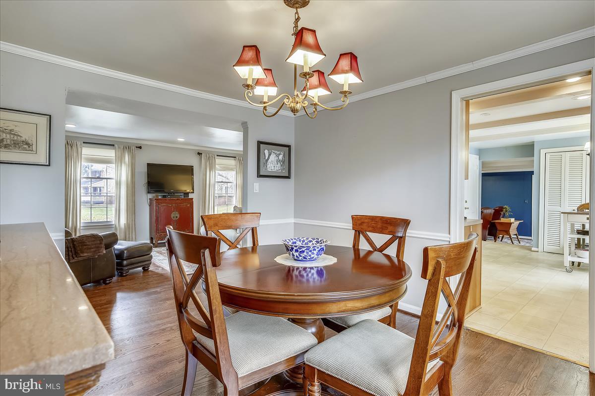 8719 Highgate Road Alexandria, VA 22308 - Photo 8 of 44 Gallery Image 8