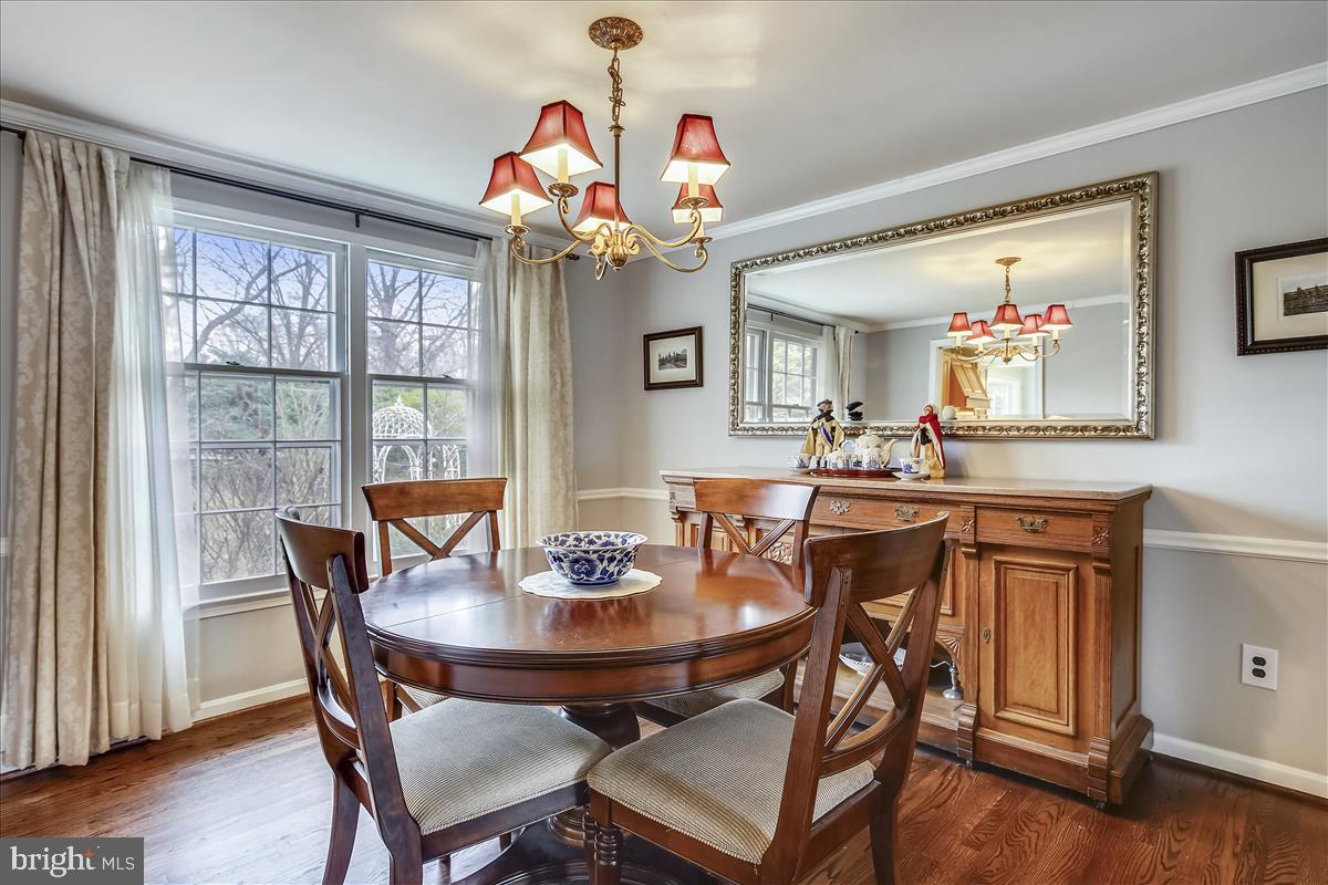 8719 Highgate Road Alexandria, VA 22308 - Photo 9 of 44 Gallery Image 9