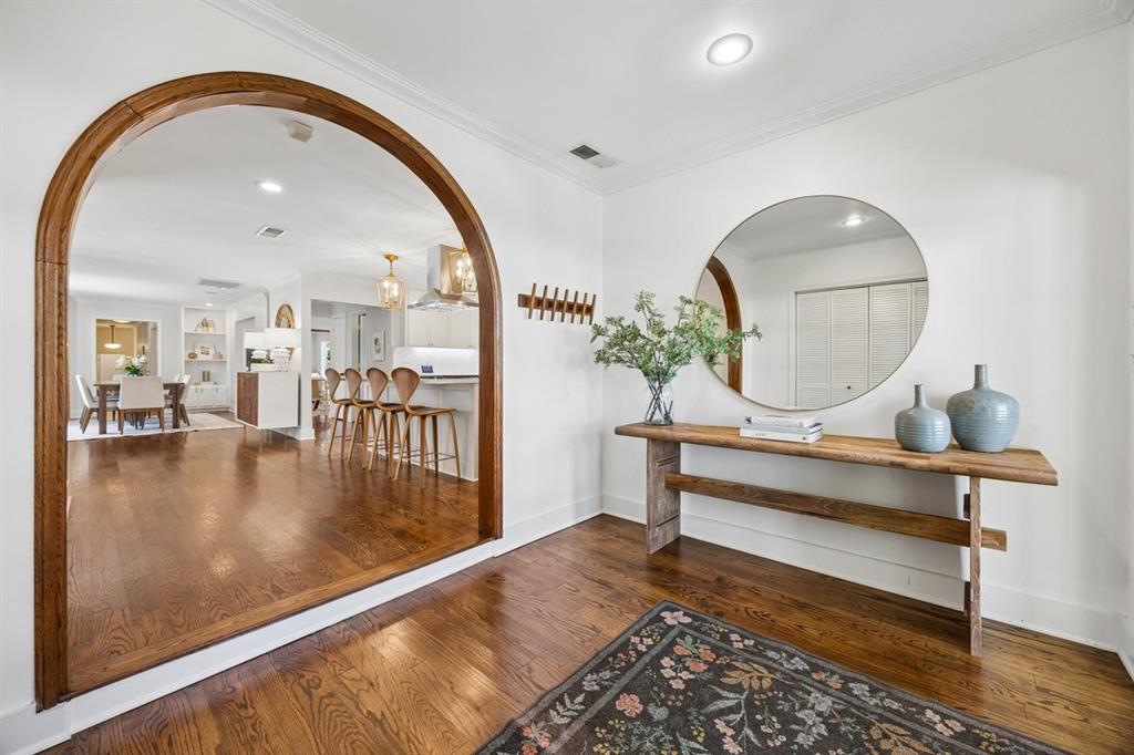 7920 Goforth Road Dallas, TX 75238 - Photo 2 of 27 Gallery Image 2