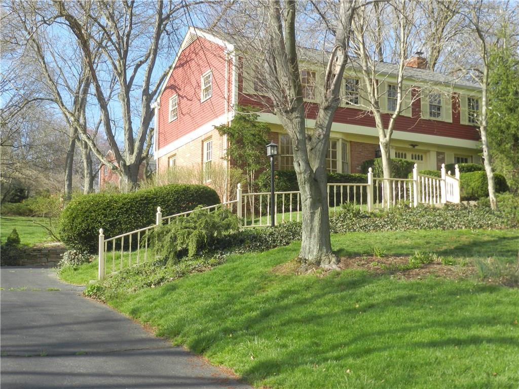 176 Topsfield Road Upper St. Clair, PA 15241 - Photo 2 of 19 Gallery Image 2
