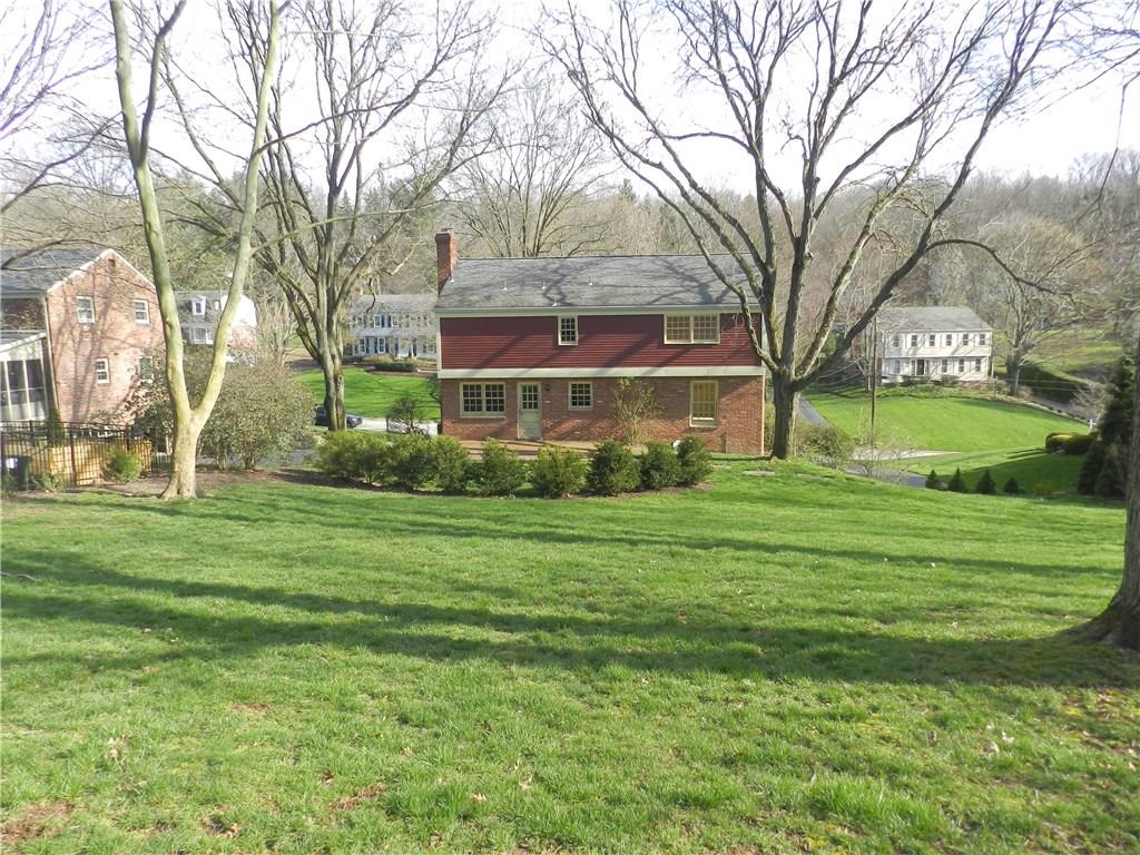 176 Topsfield Road Upper St. Clair, PA 15241 - Photo 3 of 19 Gallery Image 3