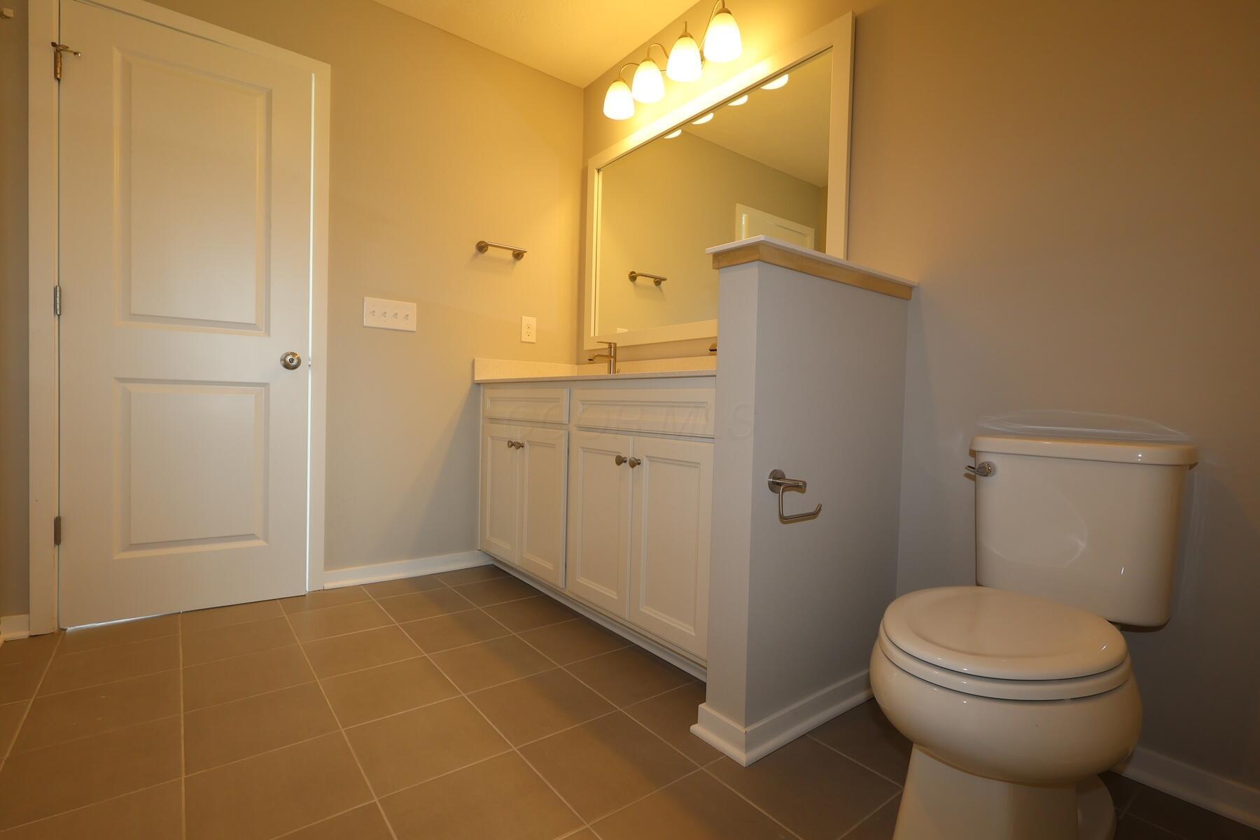 347 Canterbury Road Commercial Point, OH 43116 - Photo 13 of 21 Owner's Bathroom