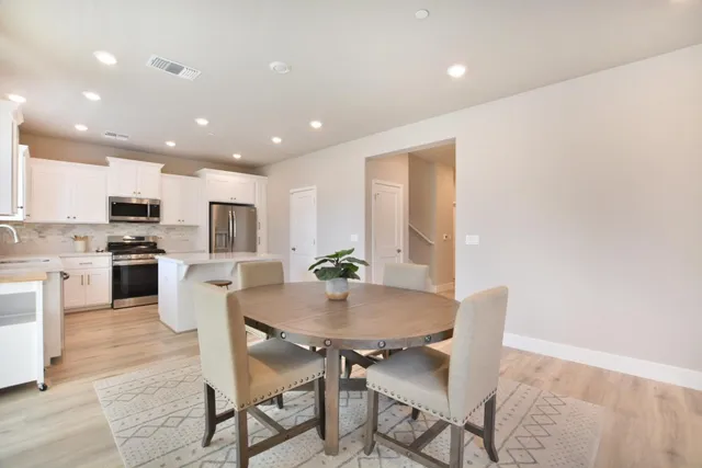 $695,000 | 813 Big Range Way, Rocklin, CA 95765