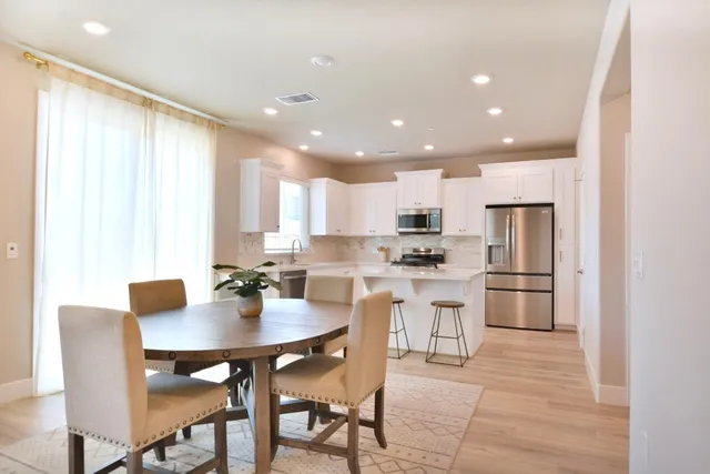 $695,000 | 813 Big Range Way, Rocklin, CA 95765