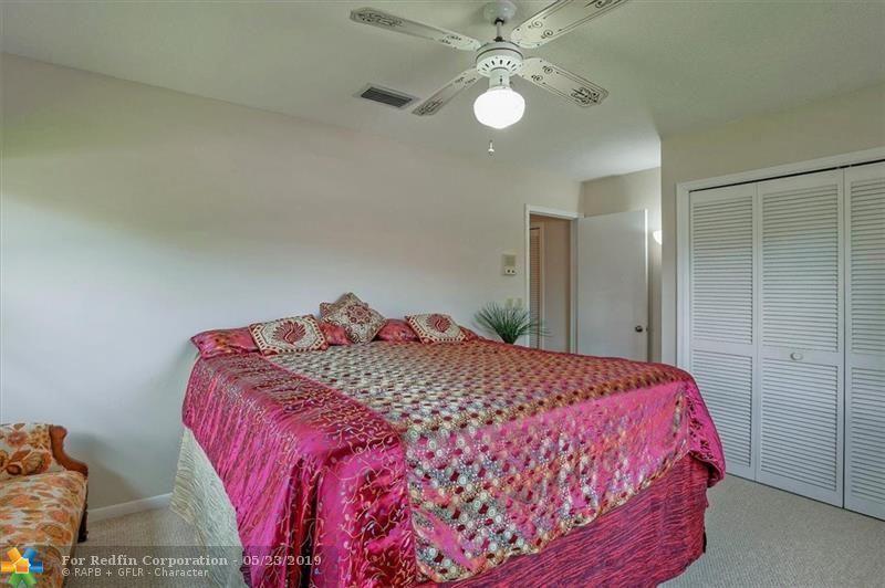 8501 Northwest 80th Street Tamarac, FL 33321 - Photo 25 of 41 F10171611_25_2