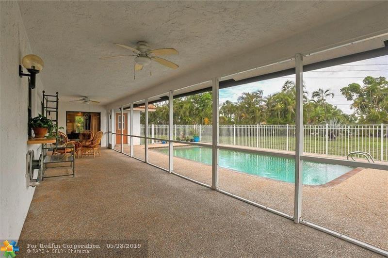 8501 Northwest 80th Street Tamarac, FL 33321 - Photo 29 of 41 F10171611_29_2