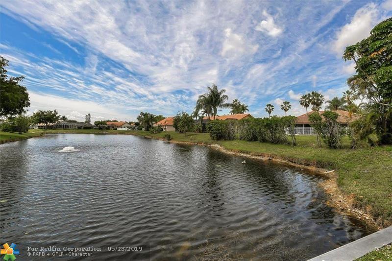 8501 Northwest 80th Street Tamarac, FL 33321 - Photo 36 of 41 F10171611_36_2