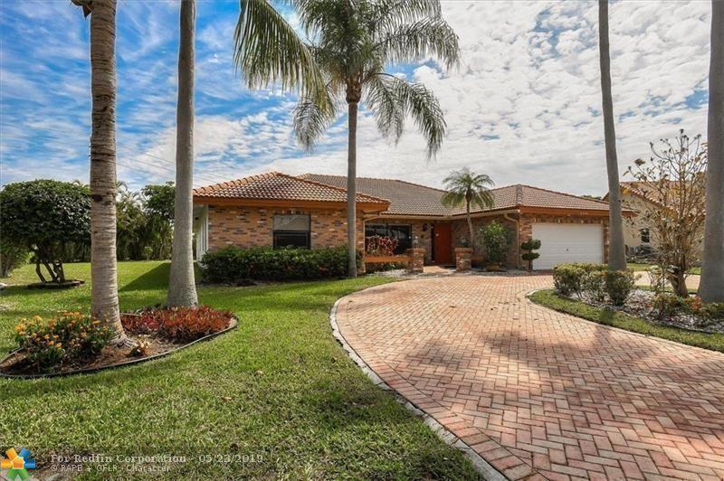 8501 Northwest 80th Street Tamarac, FL 33321 - Photo 4 of 41 F10171611_1_2