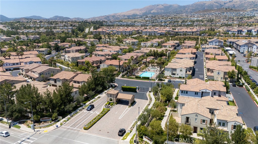 20426 Paseo Cresta Porter Ranch, CA 91326 - Photo 43 of 44