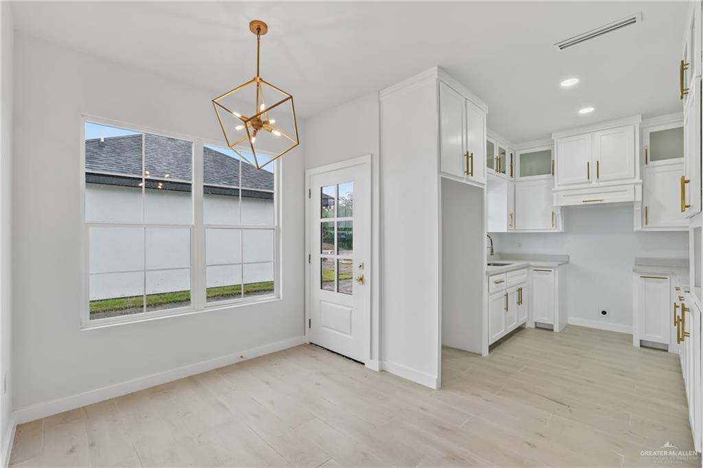 2289 Via Roma Road Weslaco, TX 78596 - Photo 6 of 24 Gallery Image 6
