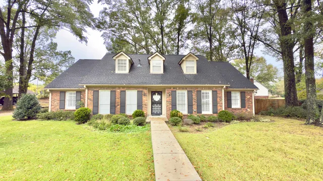 $445,000 | 7150 Woodridge Lane, Germantown, TN 38138