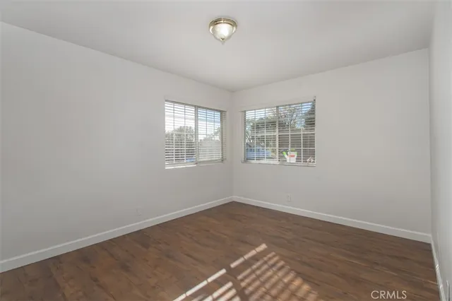 $3,800 | 18639 Liggett Street, Northridge, CA 91324