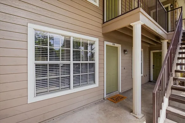 $210,000 | 176 Reserve Circle, Unit 108, Oviedo, FL 32765