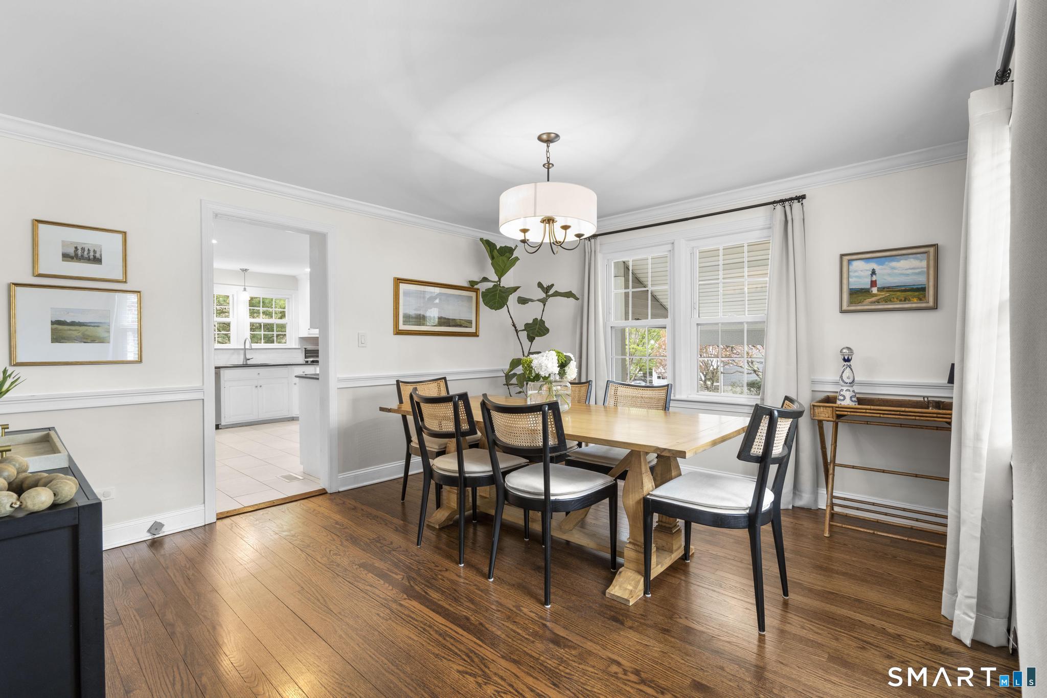 2032 North Benson Road Fairfield, CT 06824 - Photo 8 of 34