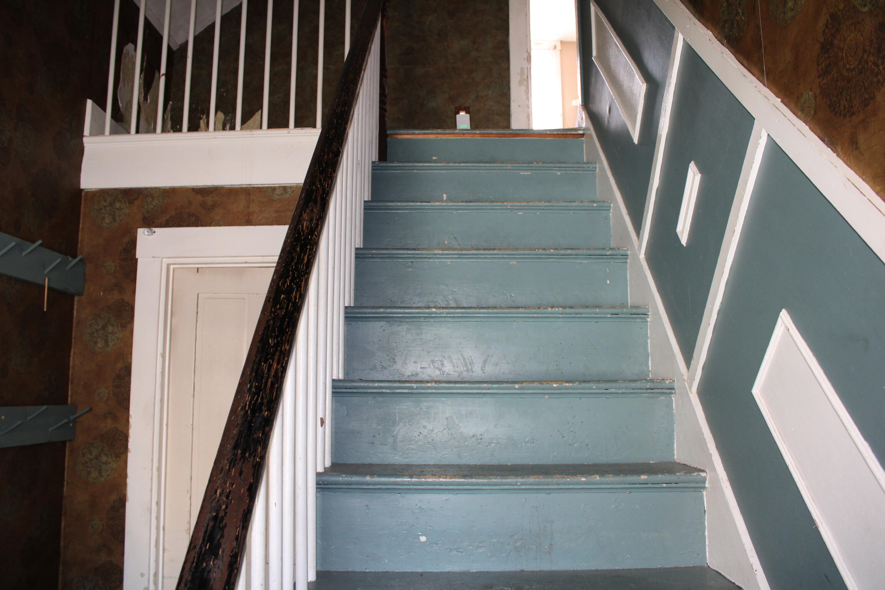 11 Pine Street Gorham, ME 04038 - Photo 8 of 19 IMG_0800