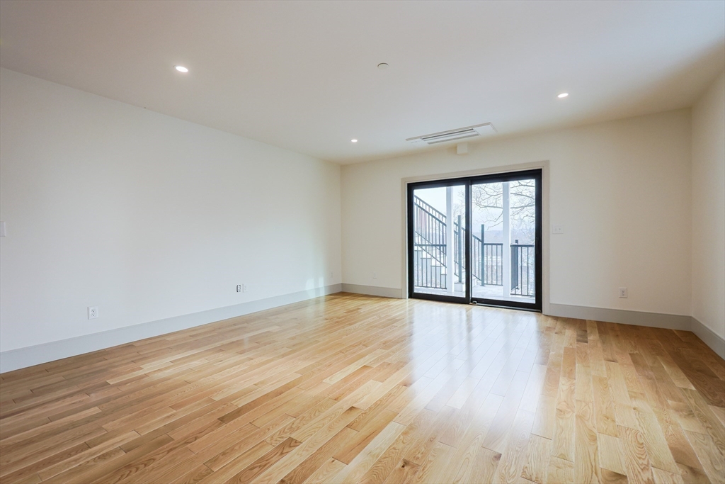 68 Rowe Street, Unit 4 Boston, MA 02131 - Photo 18 of 21