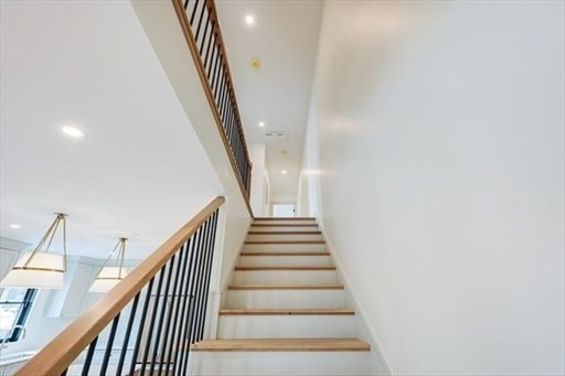 68 Rowe Street, Unit 4 Boston, MA 02131 - Photo 5 of 21